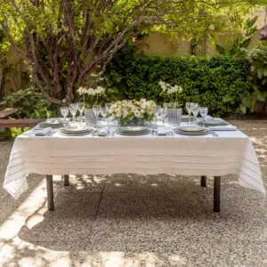 Toalha-de-mesa-linho-branco-camadas-brancas-pesponto-prata2